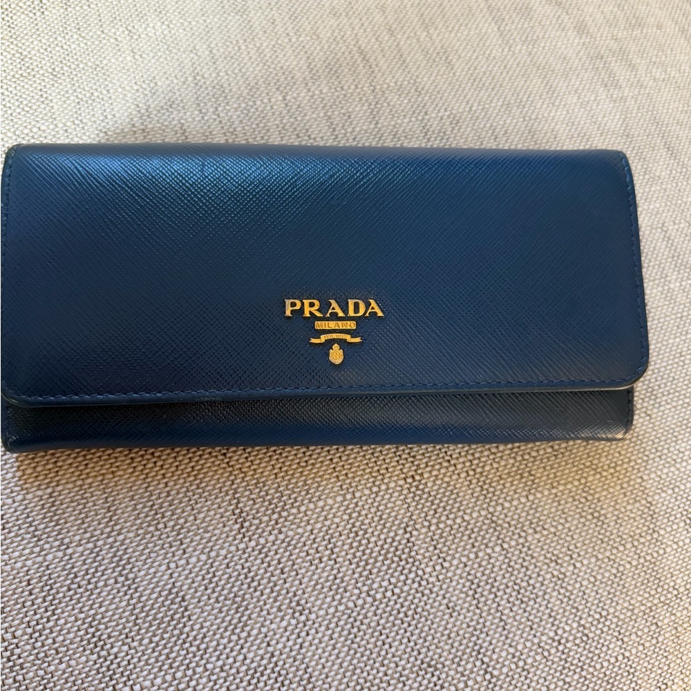 Prada Navy Blue Wallet with Gold Logo - Picture 1 of 13